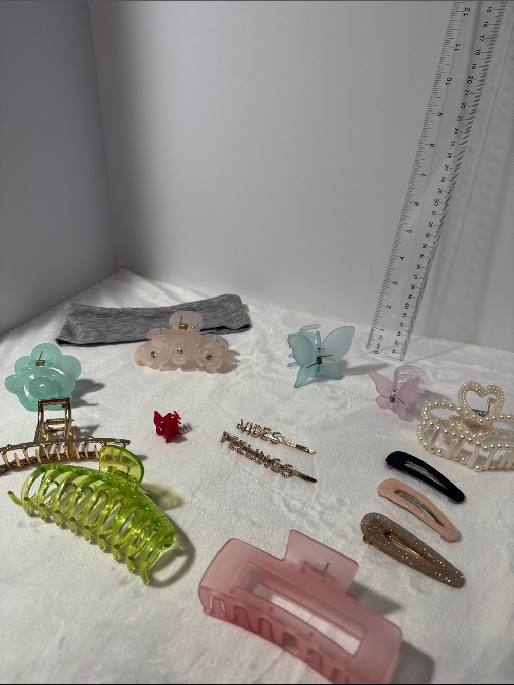 Hair clips accessories different styles color and shapes hair clips